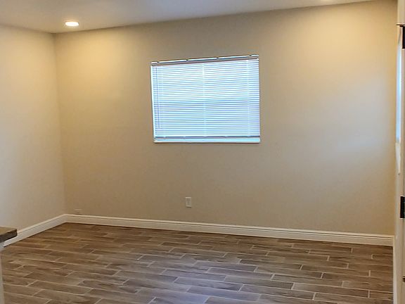 5th image of 4427 N Booker T Dr