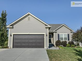 8856 Quill St, Lenexa, KS 66227