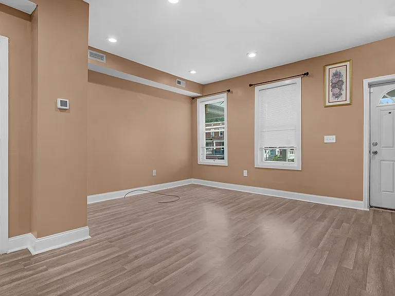 3003 W Garrison Ave — Photo 11
