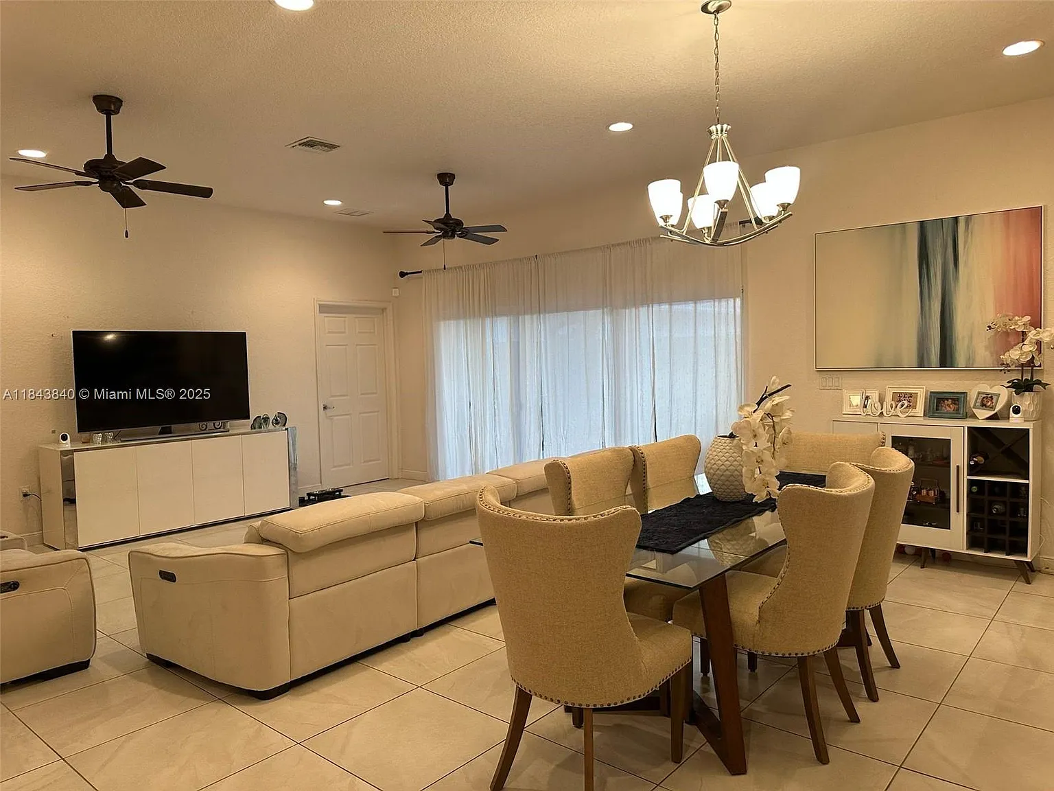 Dania Heights — Photo 2