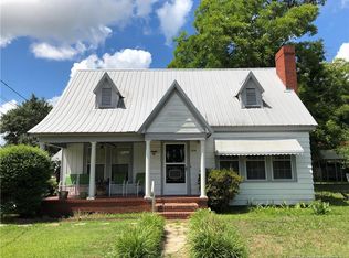 606 E 3rd St, Pembroke, NC 28372