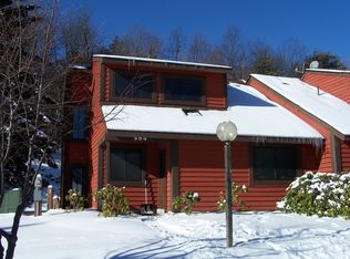 584 Maple Ct, Hidden Valley, PA 15502