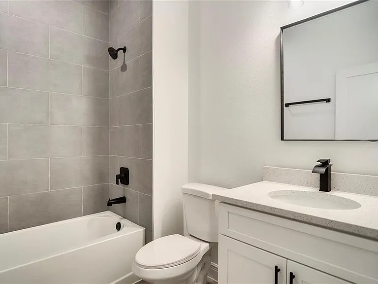 417 Marion Oaks Ln — Photo 18