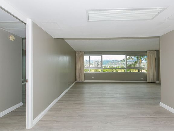 5th image of 2465 Ala Wai Blvd APT 501