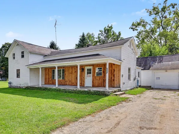 15917 Grant St, Coral, MI 49322