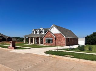 1235 Deer Ridge Blvd, Tuttle, OK 73089