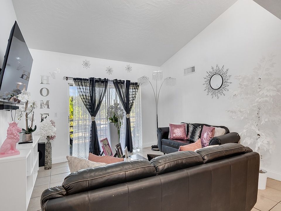 1st image of 1555 14th Ave APT 209