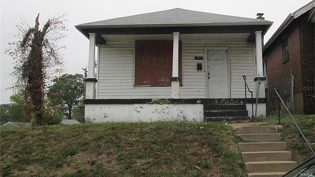 1st image of 4921 Emerson Ave