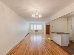 74-15 64th St #1, Ridgewood, NY 11385