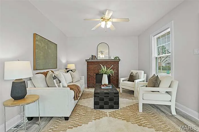 2 bed, 1894 sqft, $2,000 — Photo 3
