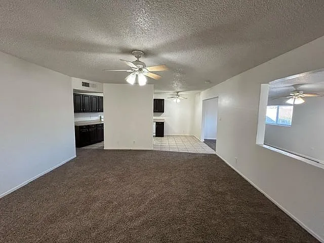4 bed, 1689 sqft, $2,200 — Photo 4