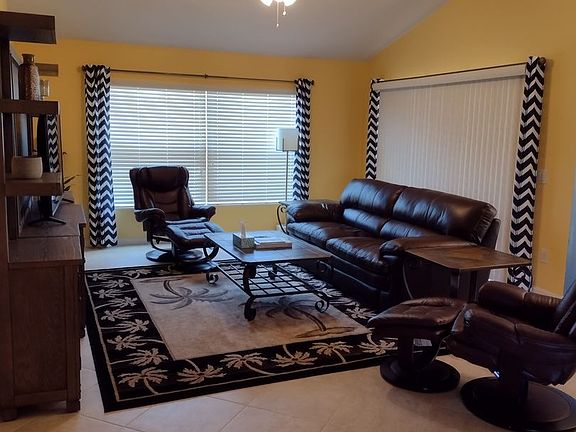 5th image of 9213 SE 166th Sprung Ln
