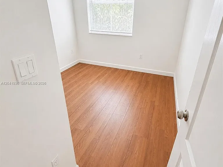 1656 SE 29th Ct #105 — Photo 10