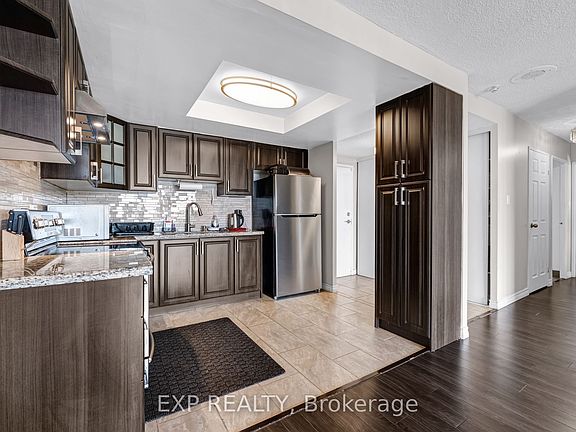 4th image of 10 Dean Park Rd #1108