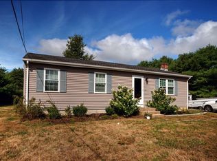 53 Crosspatch Rd, Charlestown, RI 02813