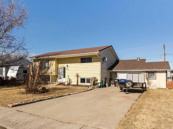 553 S 11th St, Fort Macleod, AB T0L 0Z0