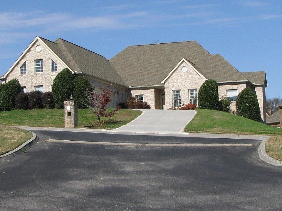1st image of 115 Deerfield Ct