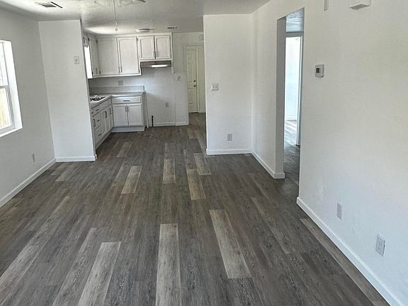 4th image of 554 S G Street
