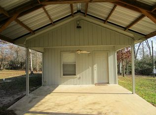 793C Walker Loop, Huntsville, TX 77340