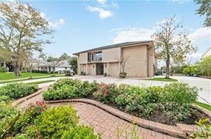 1st image of 2918 Fairway Drive