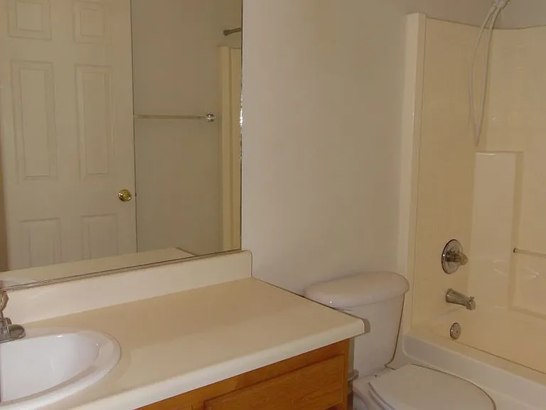 4012 Wimbledon Dr — Photo 11
