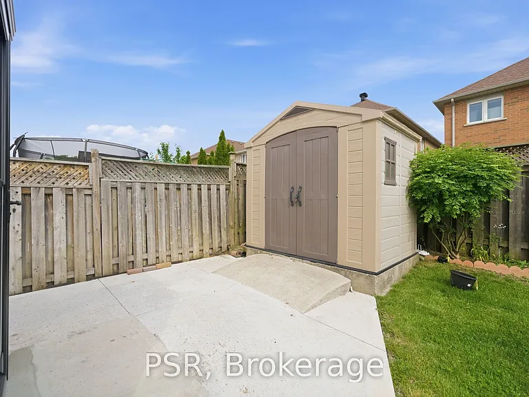 426 Arrowsmith Dr #LOWER — Photo 16