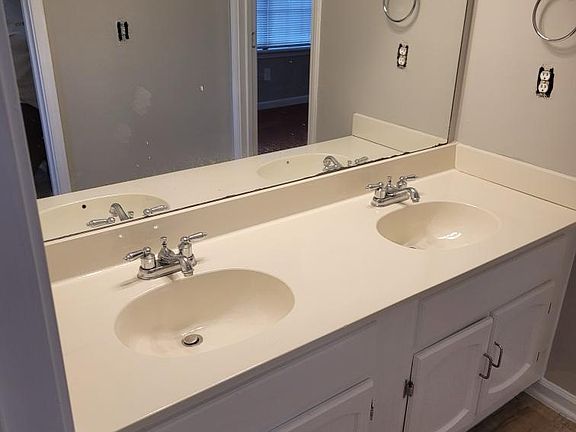5th image of 5557 Clover Rise Ln