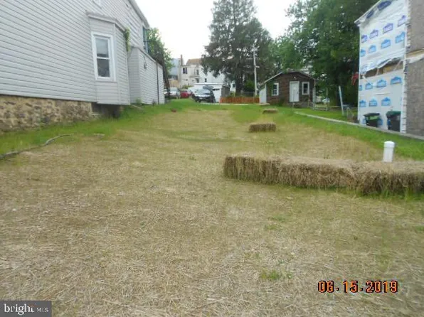 69 Center Ave, Schuylkill Haven, PA 17972