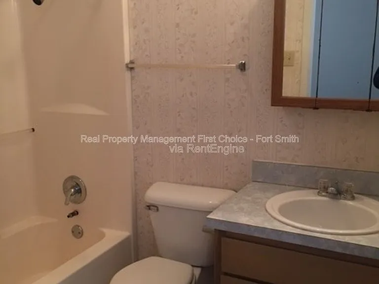 3505 Ridgeway Dr — Photo 13