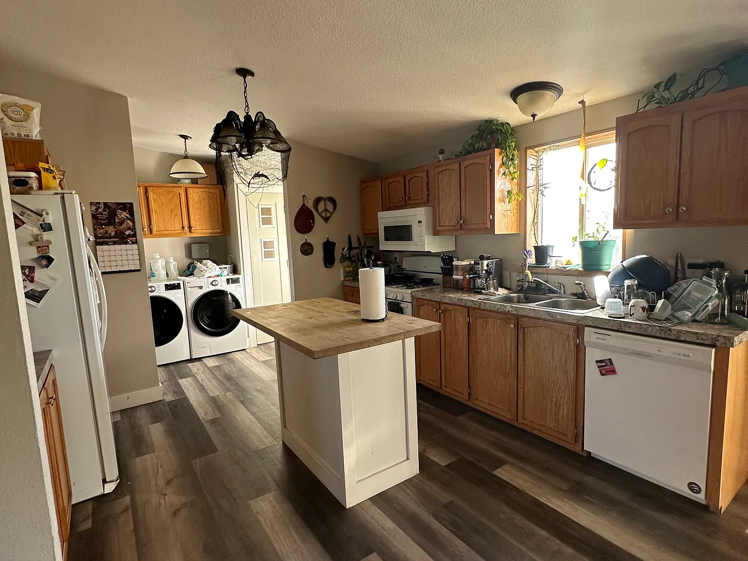 4 bed, 2052 sqft, $1,000 — Photo 3