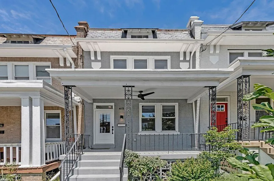 Bright 3BR Petworth Home with 2.5 Baths, Flexible Living Space & Backyard — Photo 2