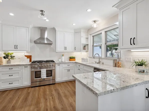 701 Rodney Dr, San Leandro, CA 94577