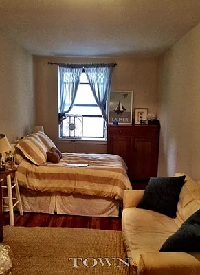 Rented by Town Residential | media 23