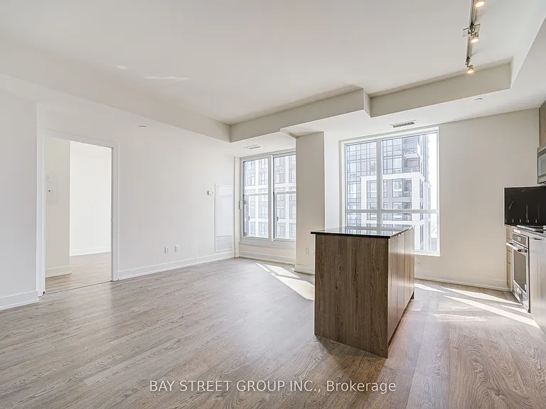 5 Mabelle Ave #4032 — Photo 15