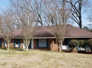 1200 Canterbury Ln, Clinton, MS 39056
