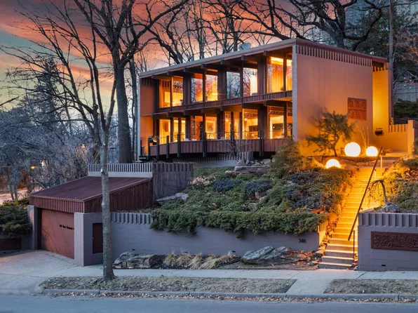 348 Elmwood Pl W, Minneapolis, MN 55419