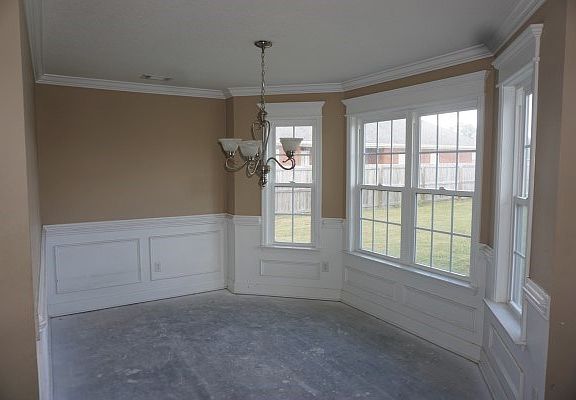 5th image of 38 Sara Ct NE