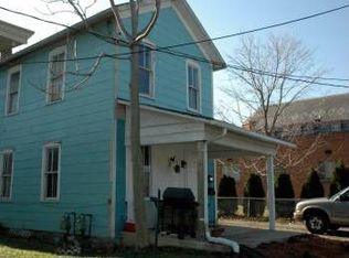96 E William St, Delaware, OH 43015