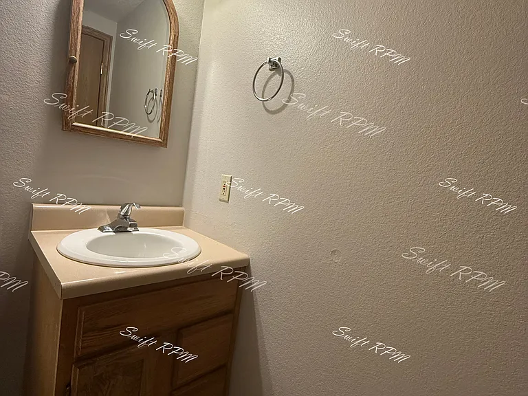 718 W 25th St #1 — Photo 13