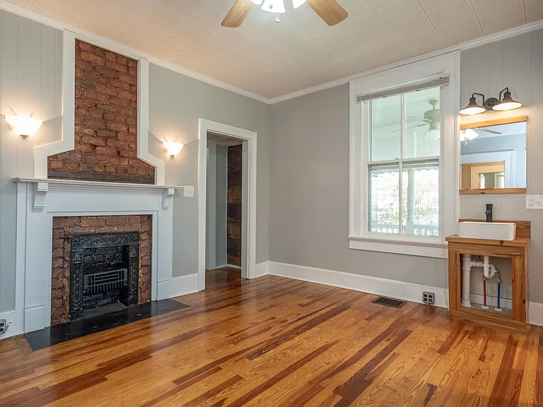 156 Grove St — Photo 16