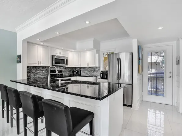 2831 Somerset Drive #303, Lauderdale Lakes, FL 33311
