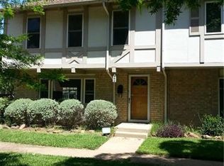 298 Westview Ter, Arlington, TX 76013