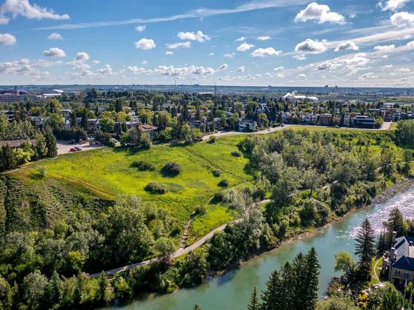301 E Elbow Park Ln SW, Calgary, AB T2S 0T8