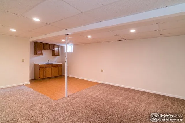 1689 Geneva Cir — Photo 11
