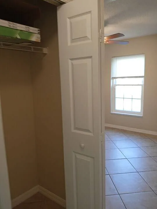 3 bed, 2.0 bath, 1337 sqft, $1,975 — Photo 4
