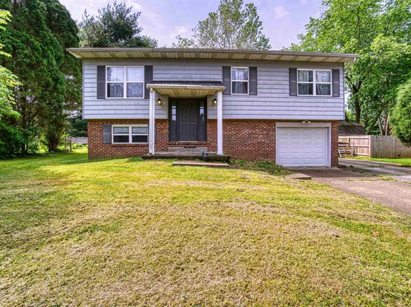 7355 Oakpark Dr, Newburgh, IN 47630