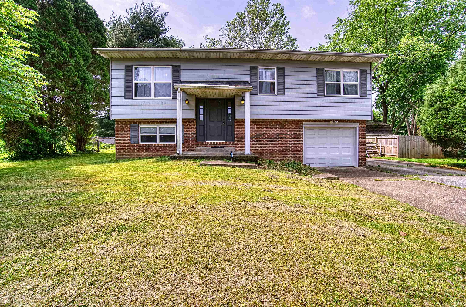 7355 Oakpark Dr photo 1