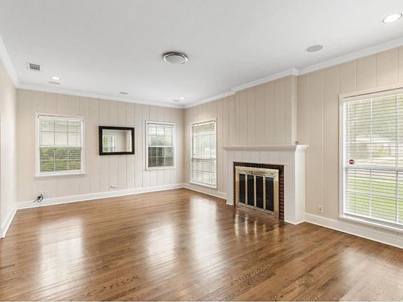 2nd image of 3244 Rogers Ave