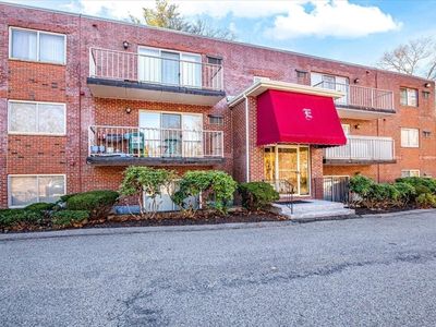 31 Hamlin Ln APT A14, Needham, MA, 02492