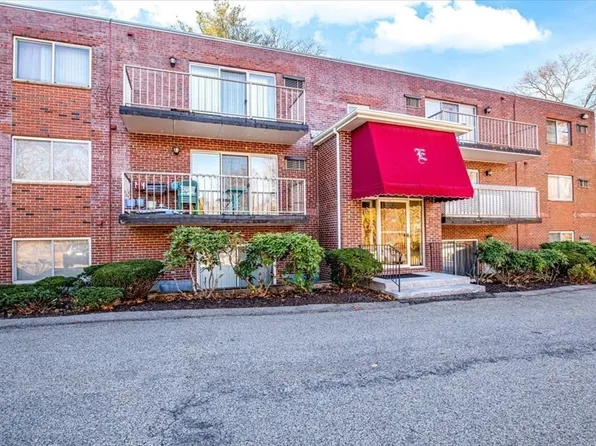 31 Hamlin Ln APT A14, Needham, MA 02492